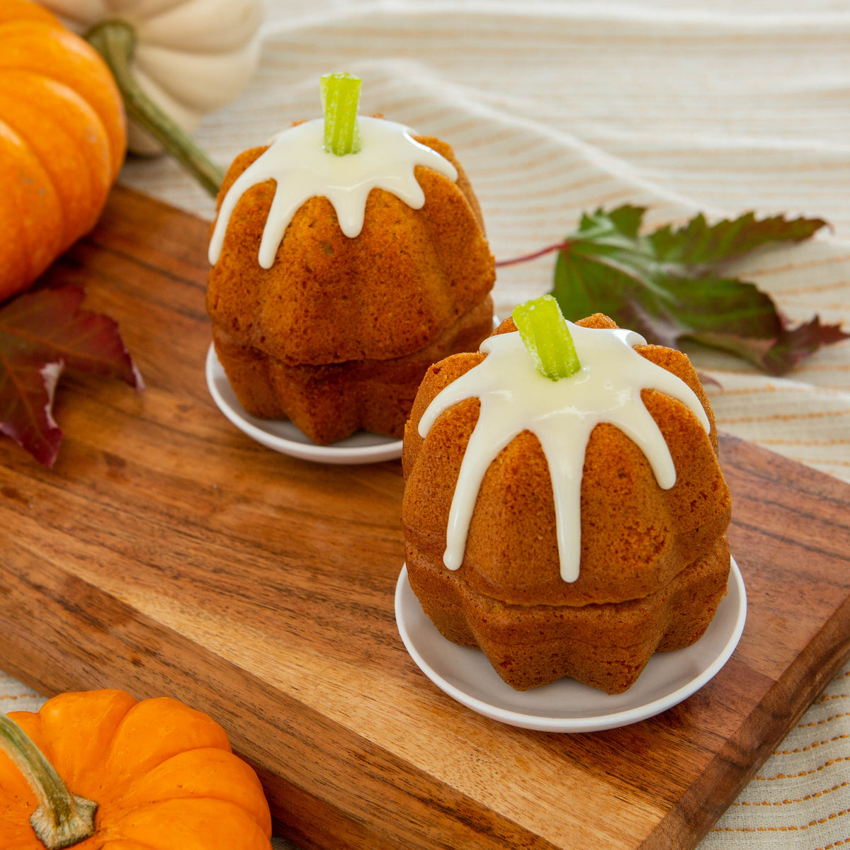 Pumpkin Spice Cakes – WOW Baking Company